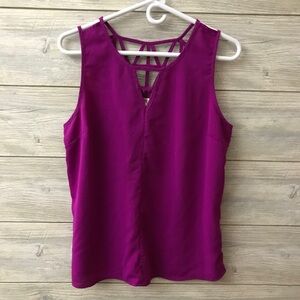 Skies Are Blue Sleeveless Blouse